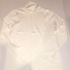 Chico’s Cream Turtleneck | Size 2